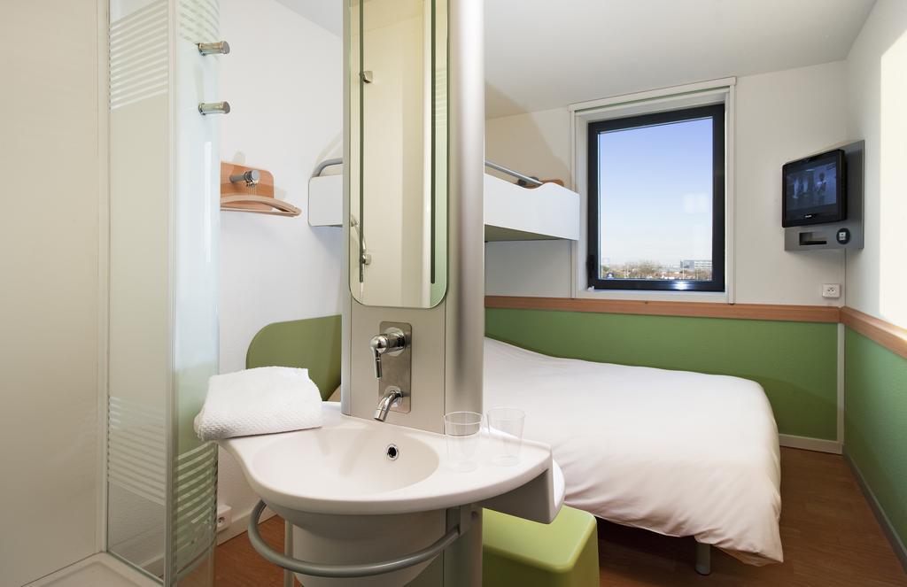 Ibis Budget Toulouse Aeroport Бланяк Стая снимка